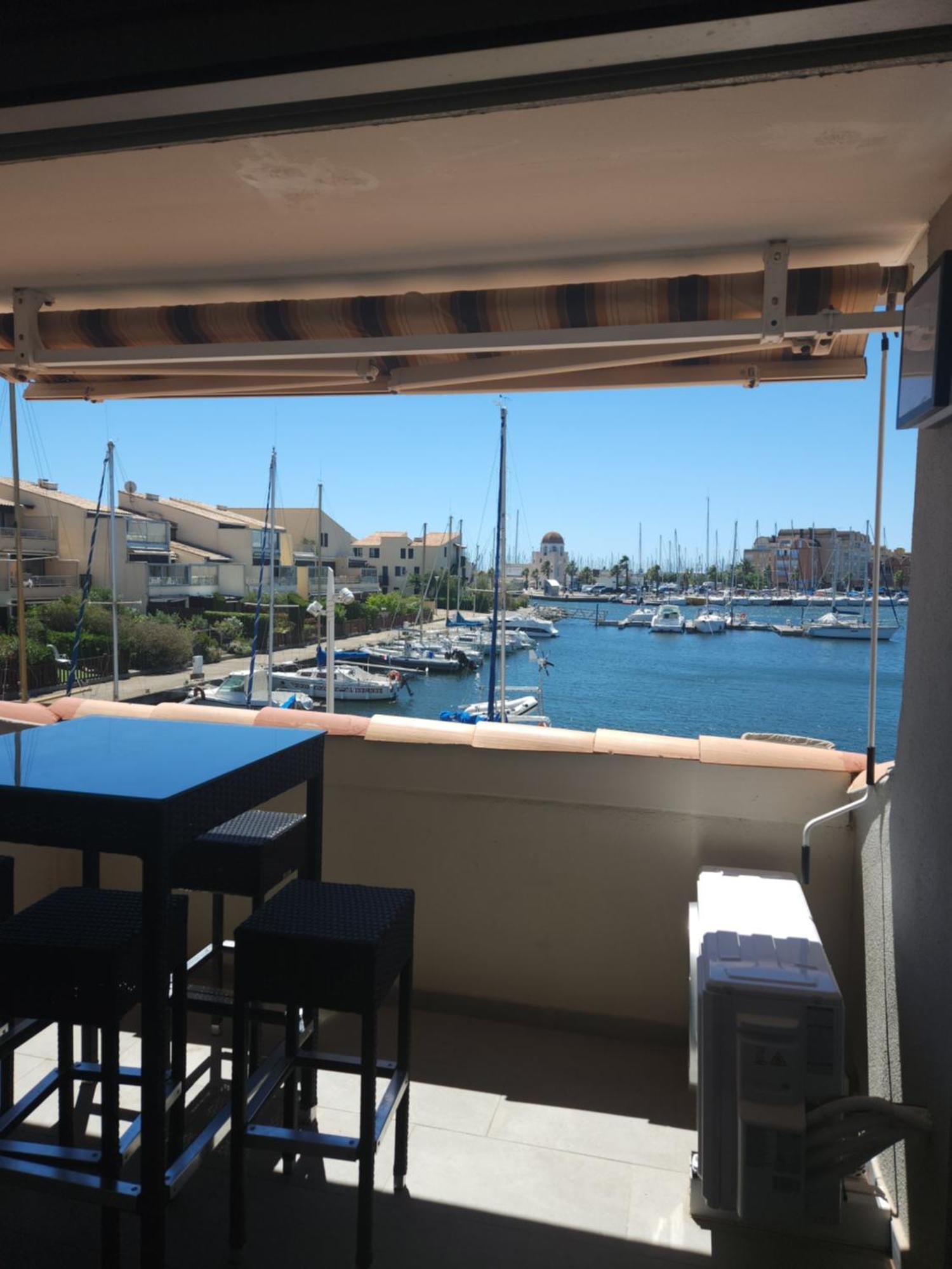 גרואיסאן Confort Sur Le Port מראה חיצוני תמונה